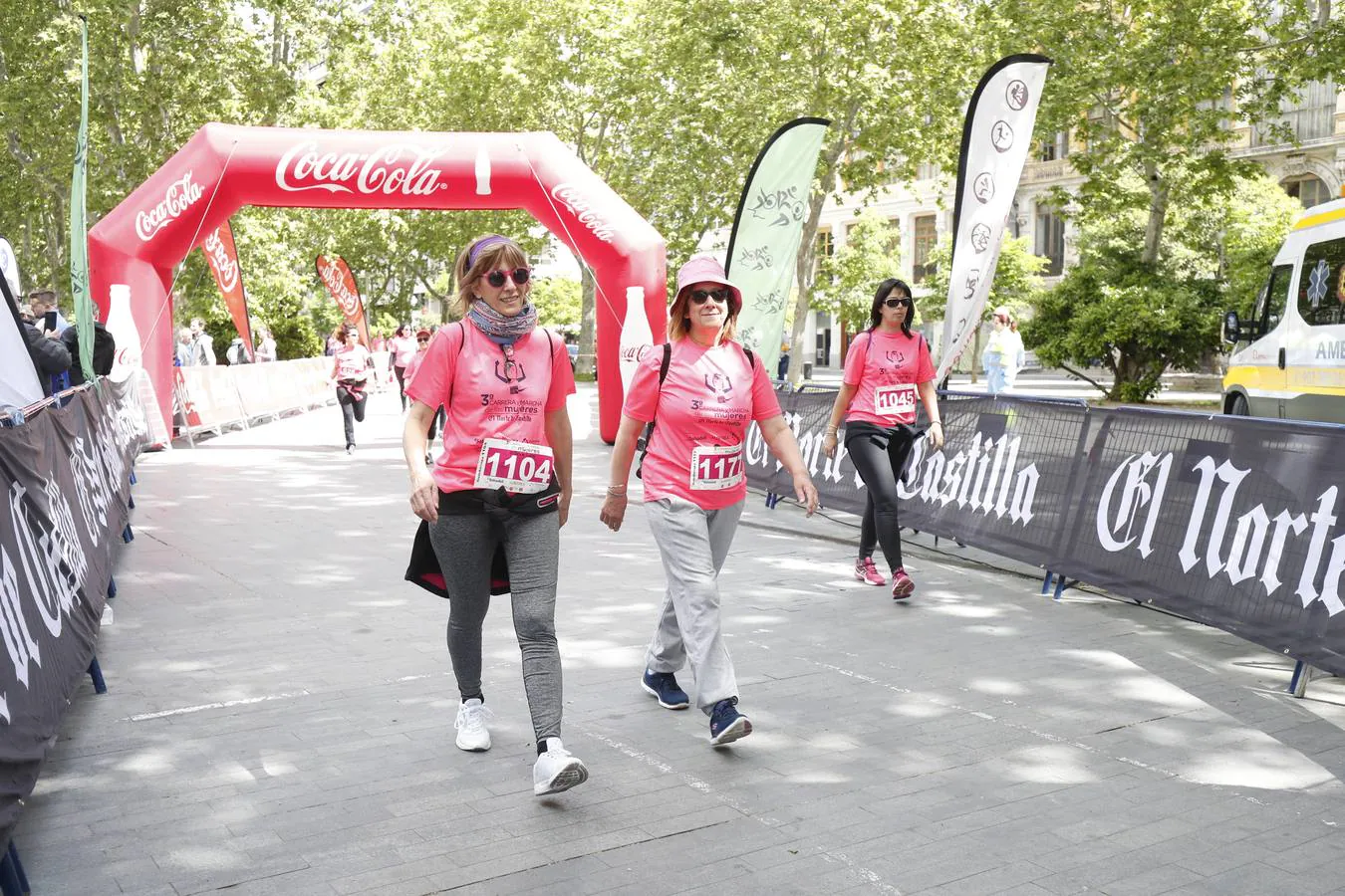 La buena mañana acompañó a las participantes en la Carrera y Marcha de las Mujeres, organizada por El Norte de Castilla. 