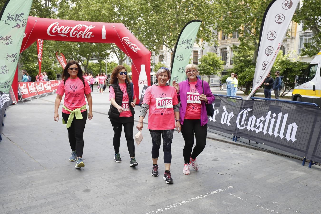 La buena mañana acompañó a las participantes en la Carrera y Marcha de las Mujeres, organizada por El Norte de Castilla. 