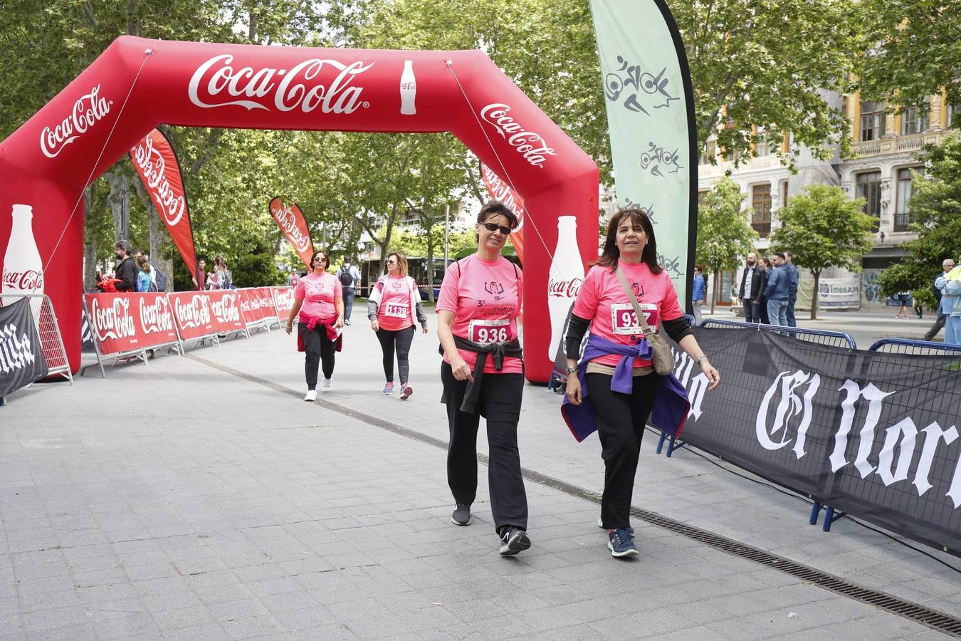 La buena mañana acompañó a las participantes en la Carrera y Marcha de las Mujeres, organizada por El Norte de Castilla. 