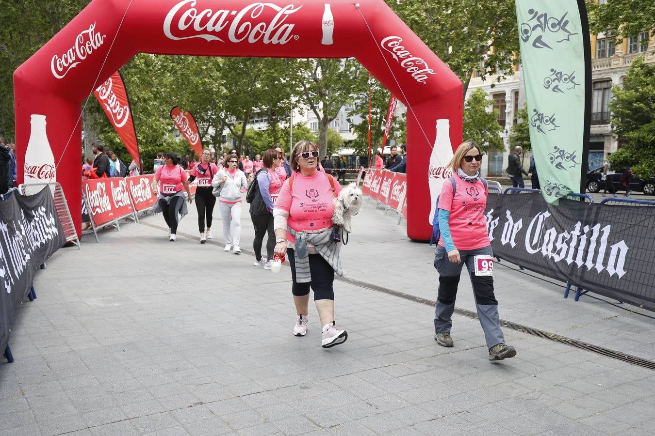 La buena mañana acompañó a las participantes en la Carrera y Marcha de las Mujeres, organizada por El Norte de Castilla. 