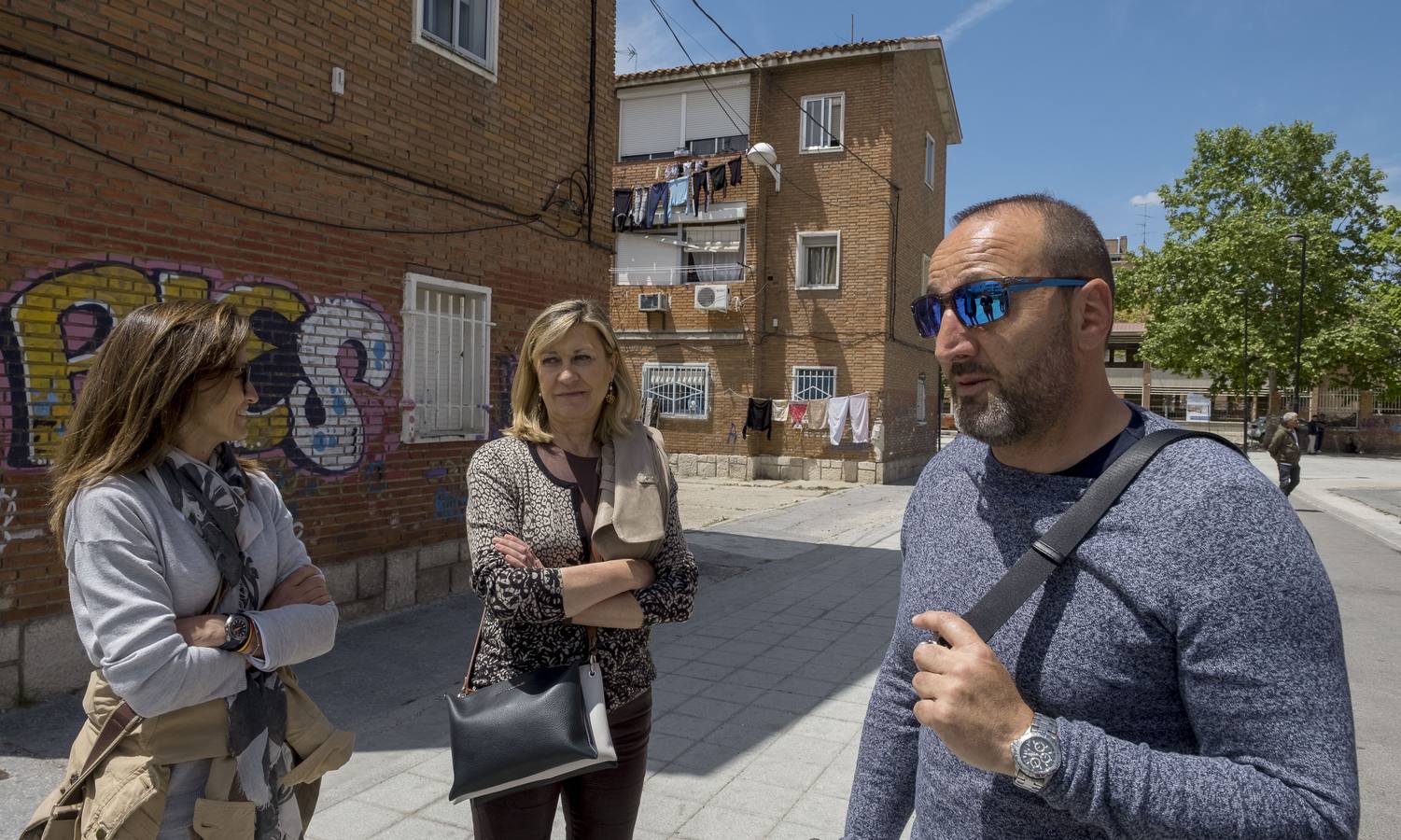 Fotos: Pilar del Olmo visita el barrio de Pajarillos y el colegio Cristóbal Colón de Valladolid