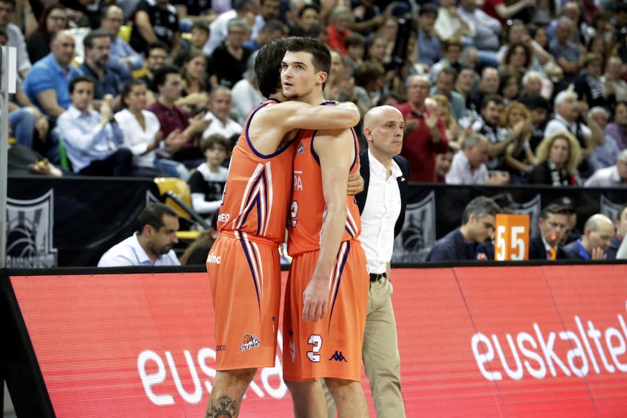 Fotos: Triste final para el Chocolates Trapa en Bilbao