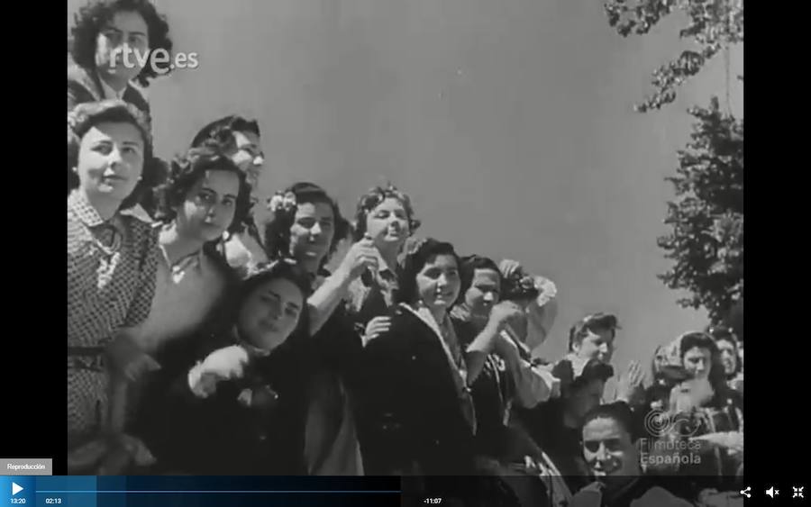 Imagen secundaria 1 - Jotas, platea y capea de San Isidro, en mayo de 1943. 