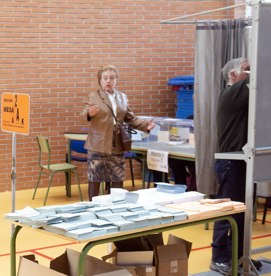 Fotos: Segovia vota en las elecciones municipales, autonómicas y europeas