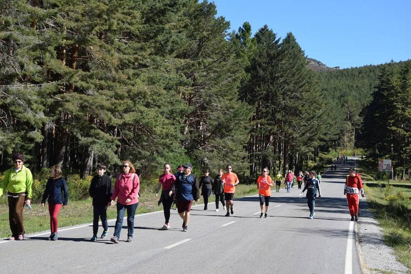 Fotos: Marcha a favor de la Fundación Personas en Guardo