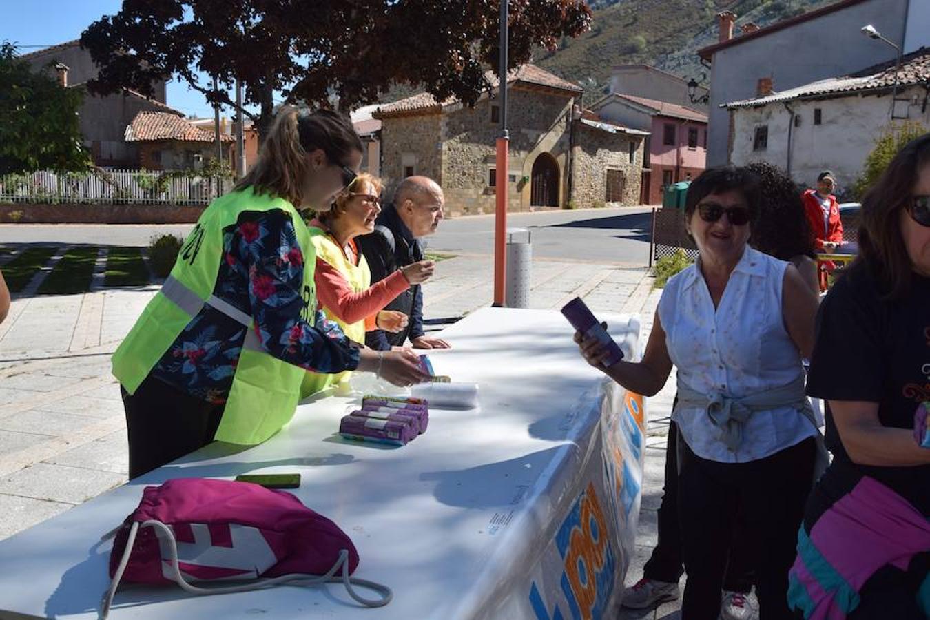 Fotos: Marcha a favor de la Fundación Personas en Guardo