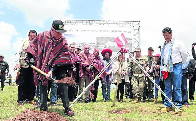 Ceremonia de inicio de las obras del nuevo aeropuerto.