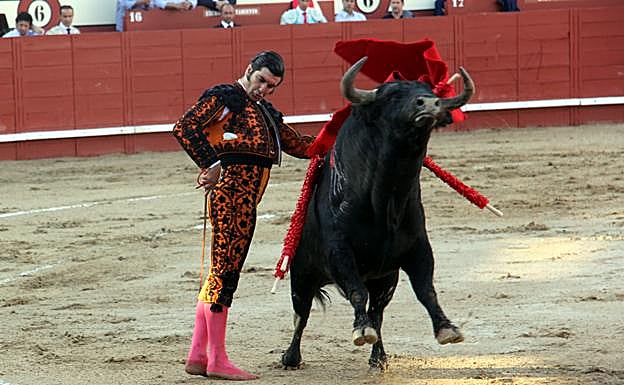 Morante de la Puebla volverá a la plaza de toros de Arévalo.