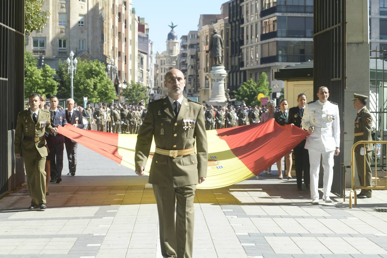 Fotos: Desfile de las Fuerzas Armadas en Valladolid
