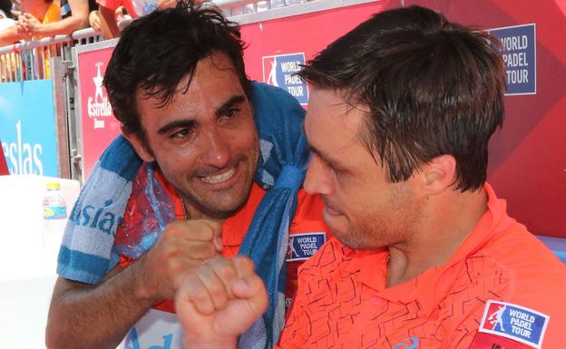 Lima y Bela se felicitan tras ganar el WPT de Valladolid en el año 2016