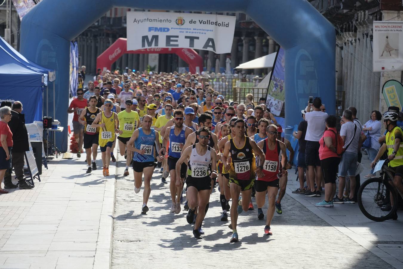 Fotos: Carrera popular en la Plaza Mayor