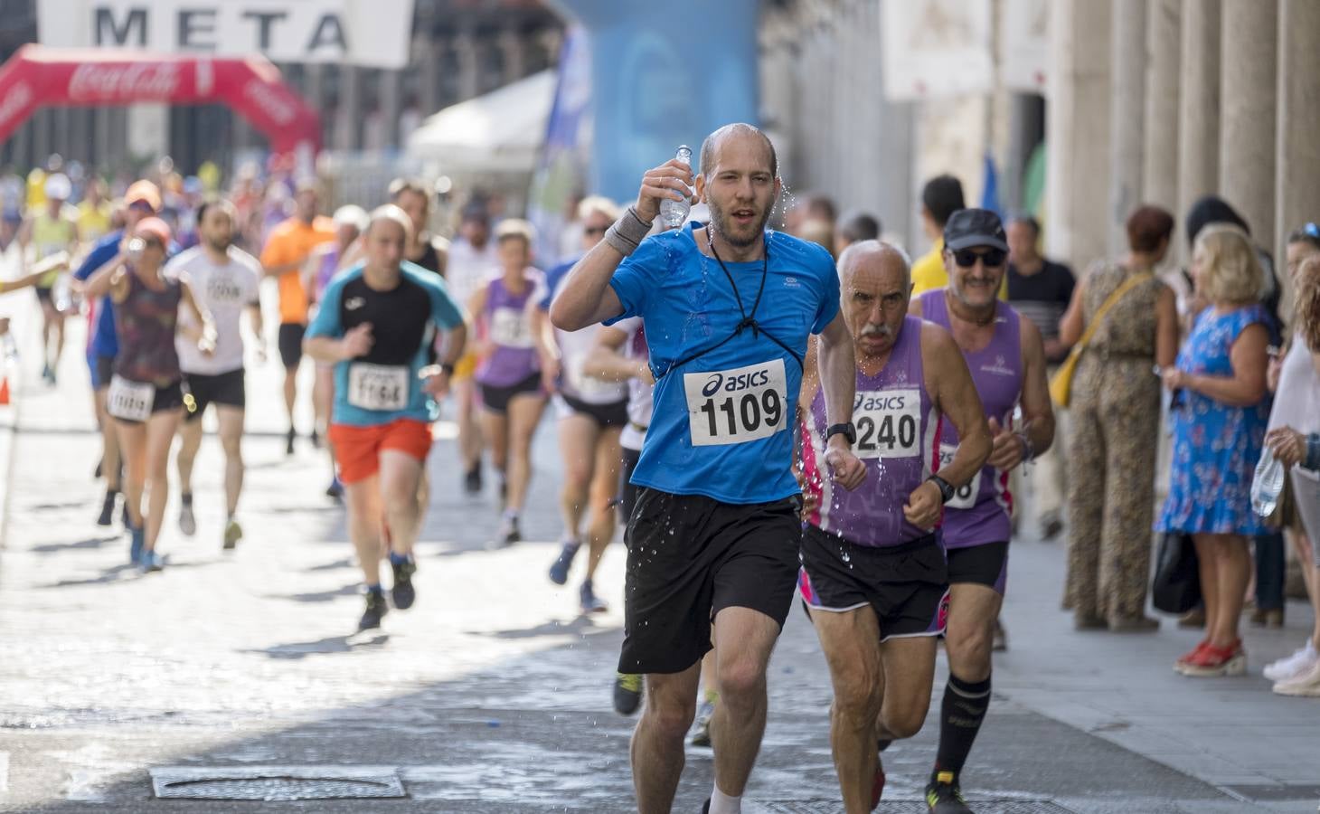 Fotos: Carrera popular en la Plaza Mayor