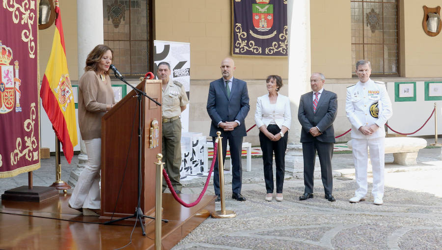La muestra recoge la labor de este departamento en materia de edición de revistas, catálogos, cartografía e imágenes de la historia militar