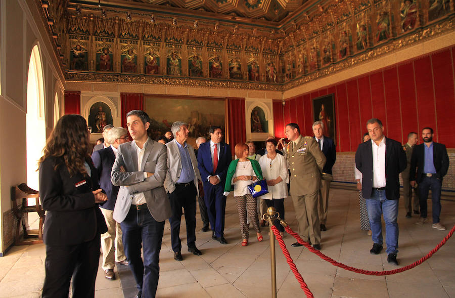 Fotos: El Alcázar acoge la asamblea del Grupo de Ciudades Patrimonio de la Humanidad de España