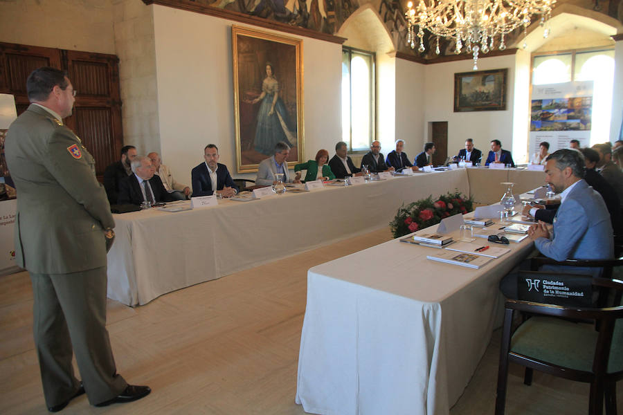 Fotos: El Alcázar acoge la asamblea del Grupo de Ciudades Patrimonio de la Humanidad de España