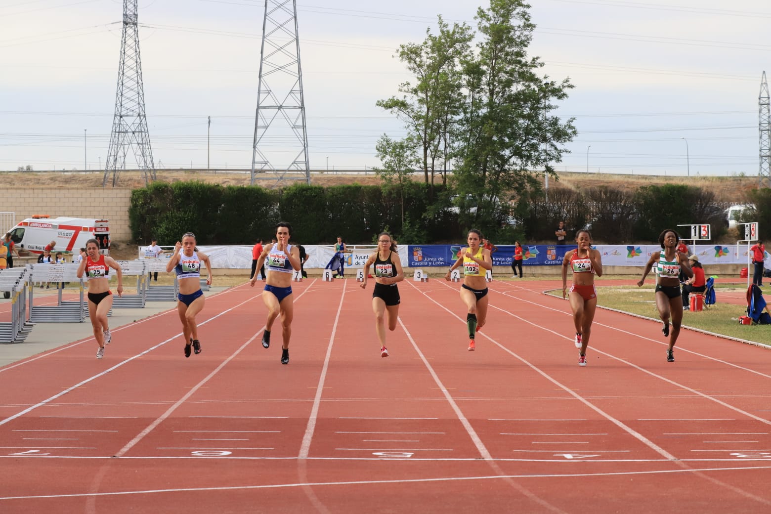 Fotos: XXII Trofeo Internacional de Atletismo Ciudad de Salamanca &#039;Memorial Carlos Gil Pérez&#039; (1/2)