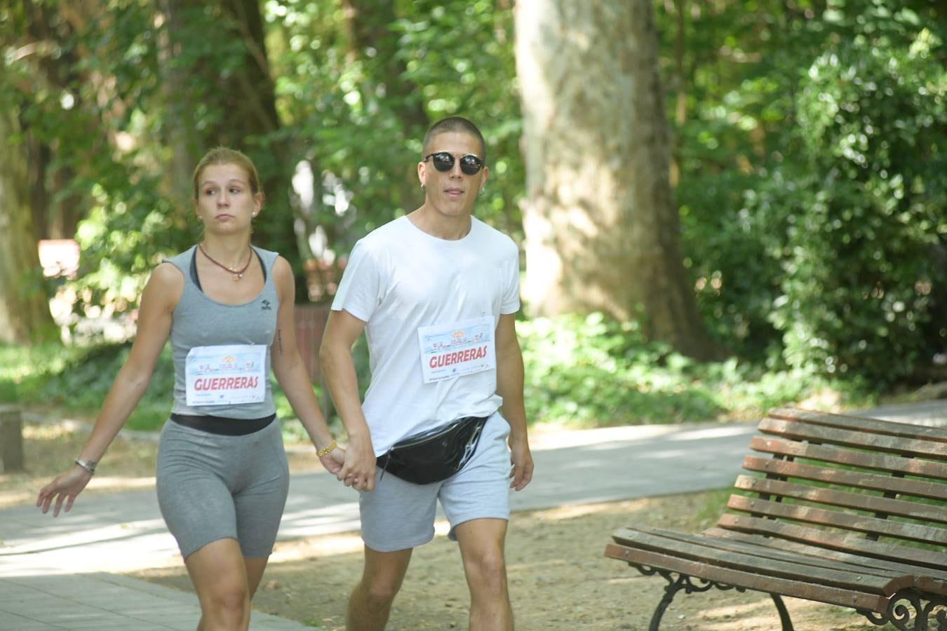 Más de 1.500 personas se han inscrito en esta marcha popular organizada de manera conjunta por El Norte de Castilla y por la Federación de Atletismo de Castilla y León con el espíritu de recorrer los algo más de cinco kilómetros del trazado por las calles más emblemáticas de la ciudad