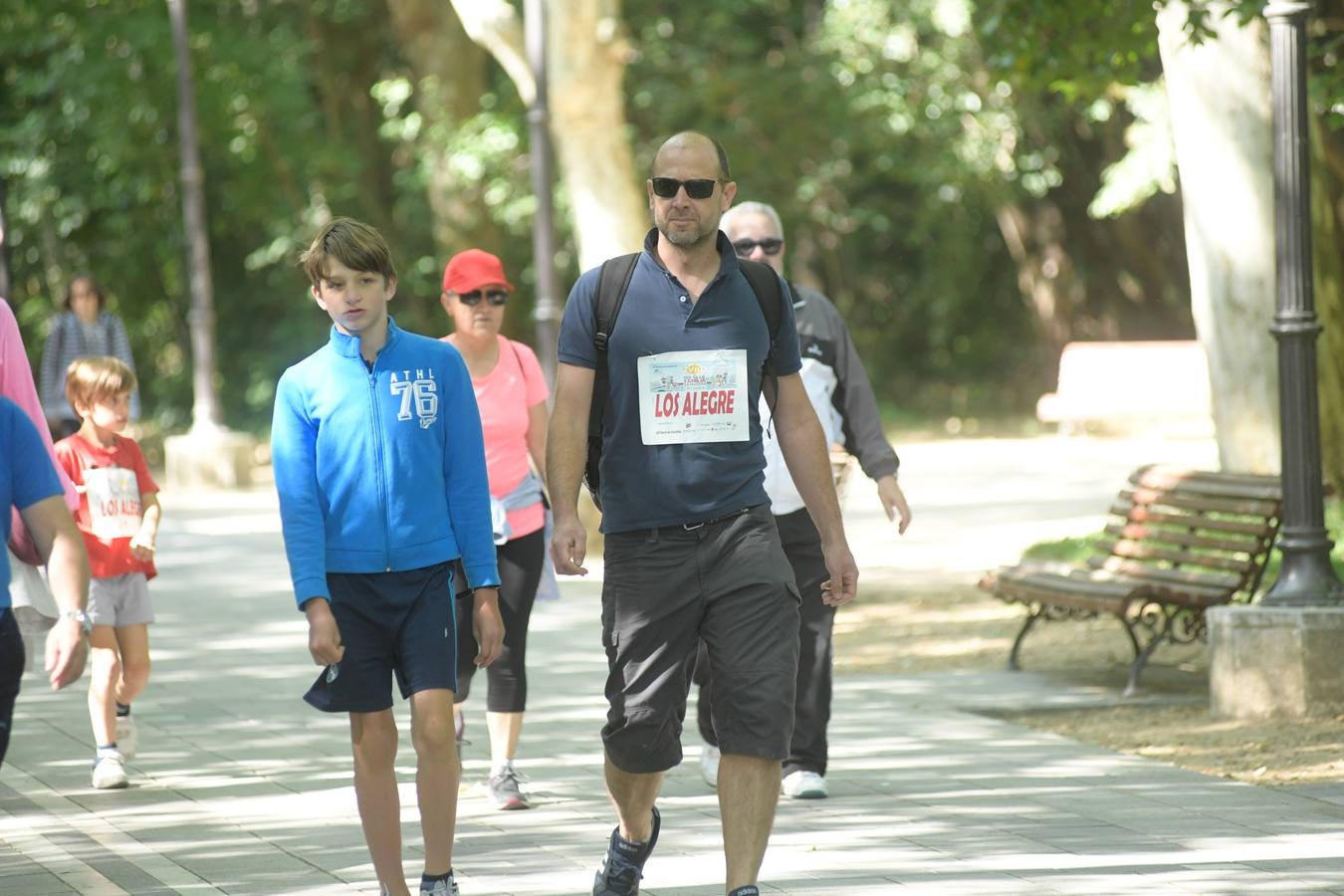 Más de 1.500 personas se han inscrito en esta marcha popular organizada de manera conjunta por El Norte de Castilla y por la Federación de Atletismo de Castilla y León con el espíritu de recorrer los algo más de cinco kilómetros del trazado por las calles más emblemáticas de la ciudad