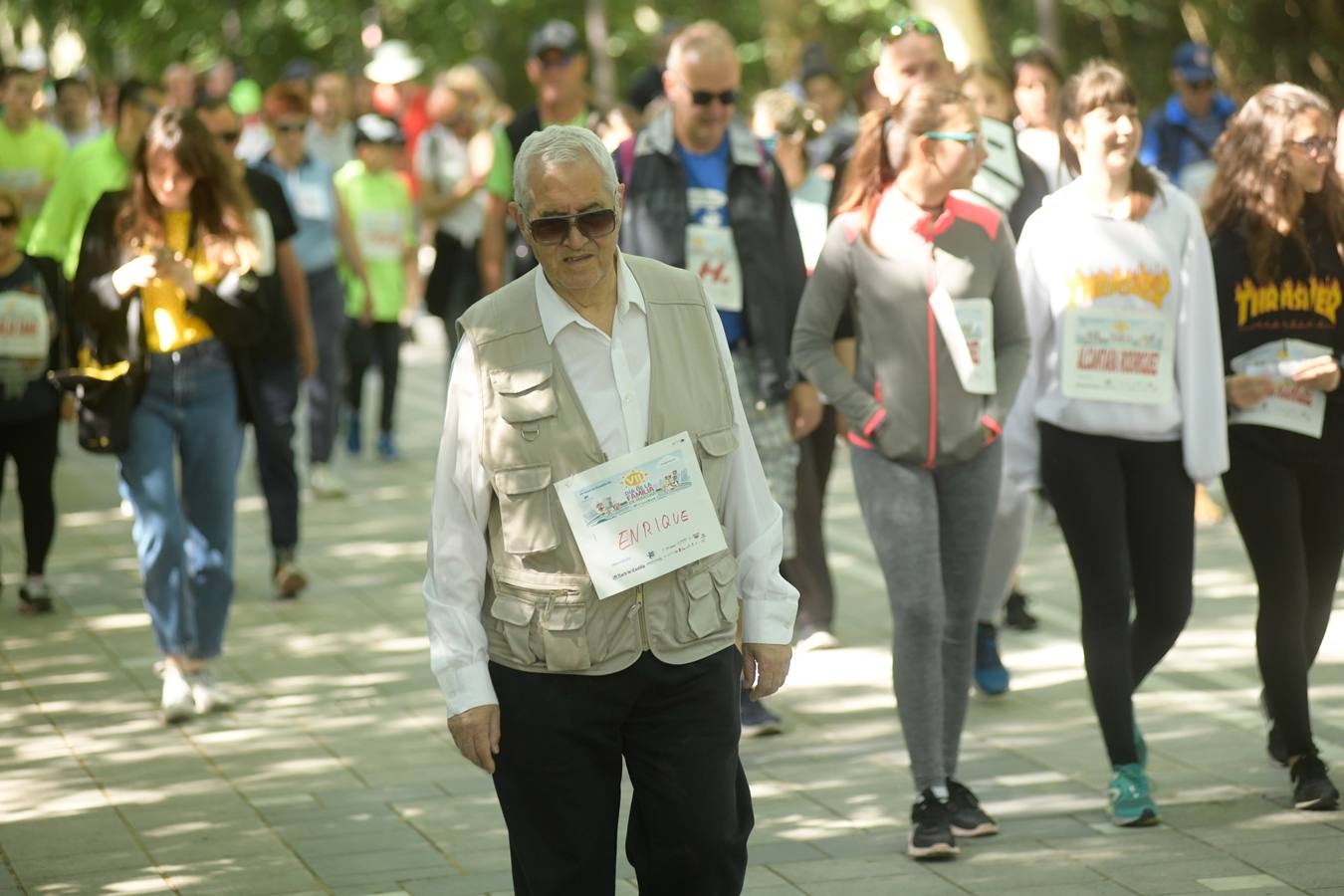 Más de 1.500 personas se han inscrito en esta marcha popular organizada de manera conjunta por El Norte de Castilla y por la Federación de Atletismo de Castilla y León con el espíritu de recorrer los algo más de cinco kilómetros del trazado por las calles más emblemáticas de la ciudad