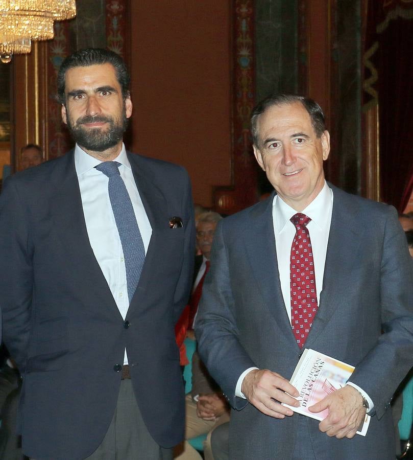 Los autores hablaron sobre la generación de las canas, la nueva edad que revolucionará en el futuro el modelo social