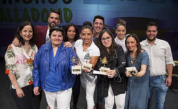 Los cocineros y cocineras ganadores de los principales premios. 