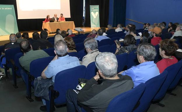 Asamblea de Valladolid Toma la Palabra. 