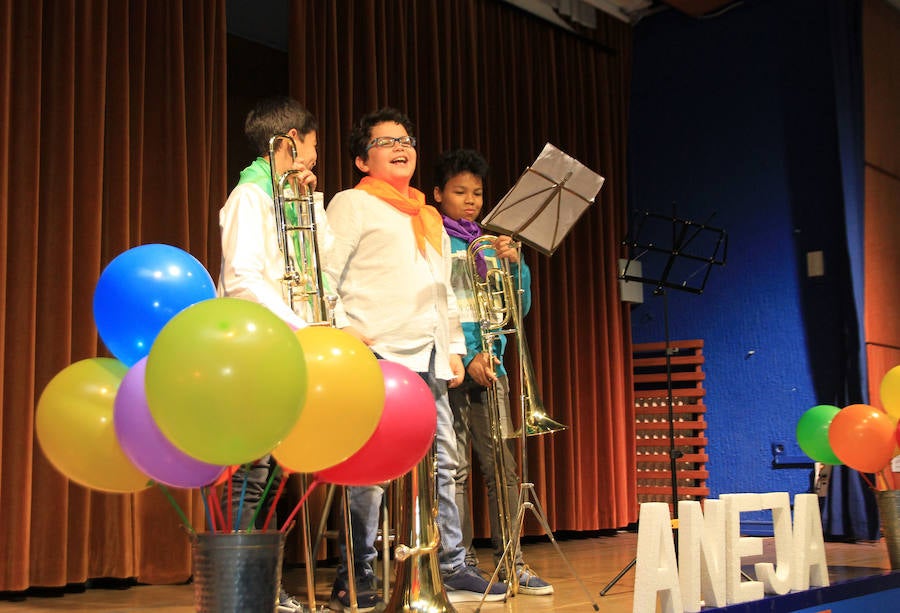 Fotos: El colegio La Aneja cumple medio siglo