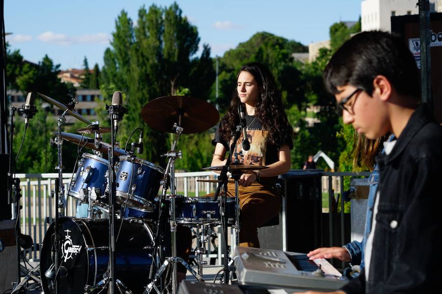 La programación de las fiestas del patrón de la ciudad ha incluido música, teatro, fuegos artificiales y un concierto homenaje a la música disco de los 7 y 80, entre otras cosas.