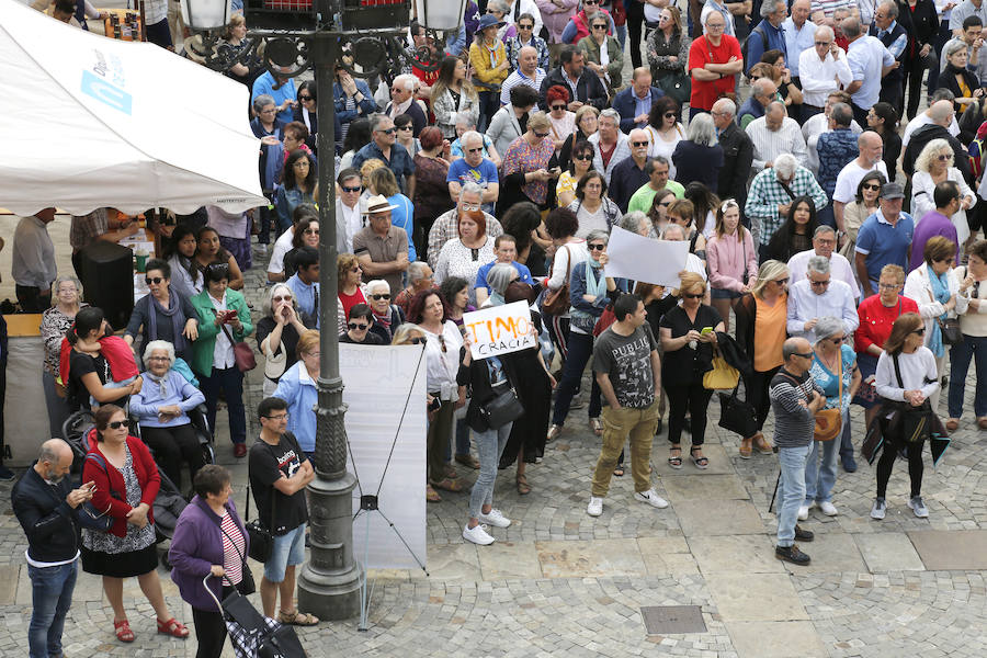 Fotos: Protesta en Palencia ante el acuerdo de PP, Cs y Vox que otorga la Alcaldía a Mario Simón