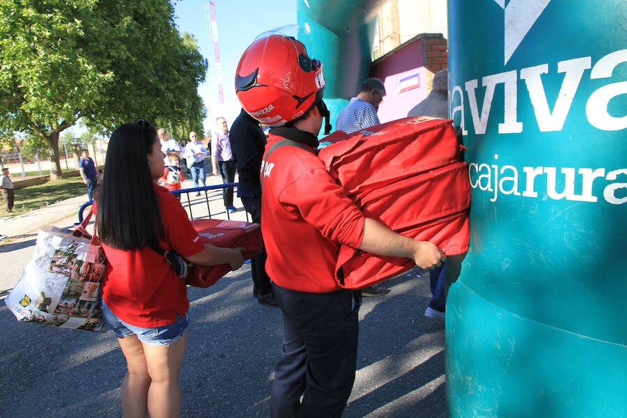 Fotos: La Segoviana pierde sus opciones de ascenso con la derrota ante el Villarrobledo.