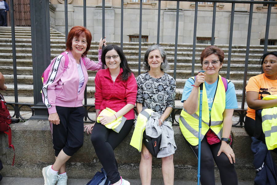 Fotos: Más de 100 personas parten en al Marcha Nocturna a Cabrera