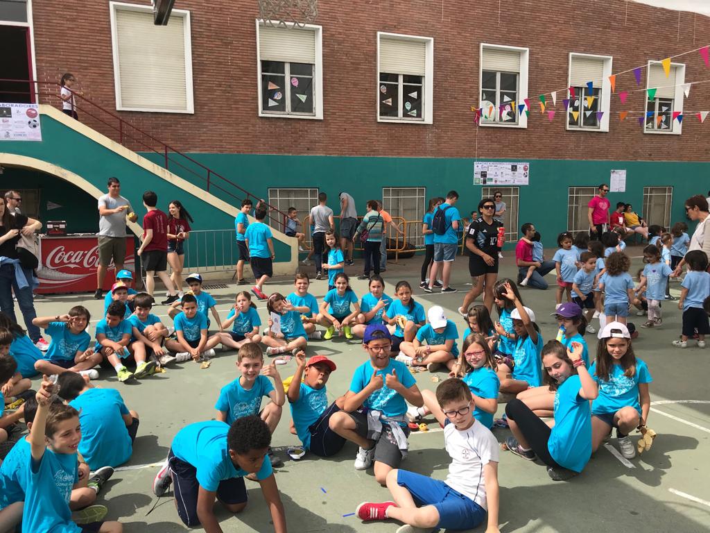 Fotos: Fiestas y II Marcha Solidaria del Colegio Sagrado Corazón-La Anunciata de Valladolid