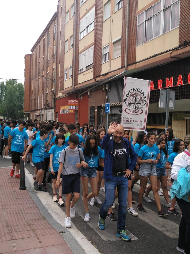 Fotos: Fiestas y II Marcha Solidaria del Colegio Sagrado Corazón-La Anunciata de Valladolid