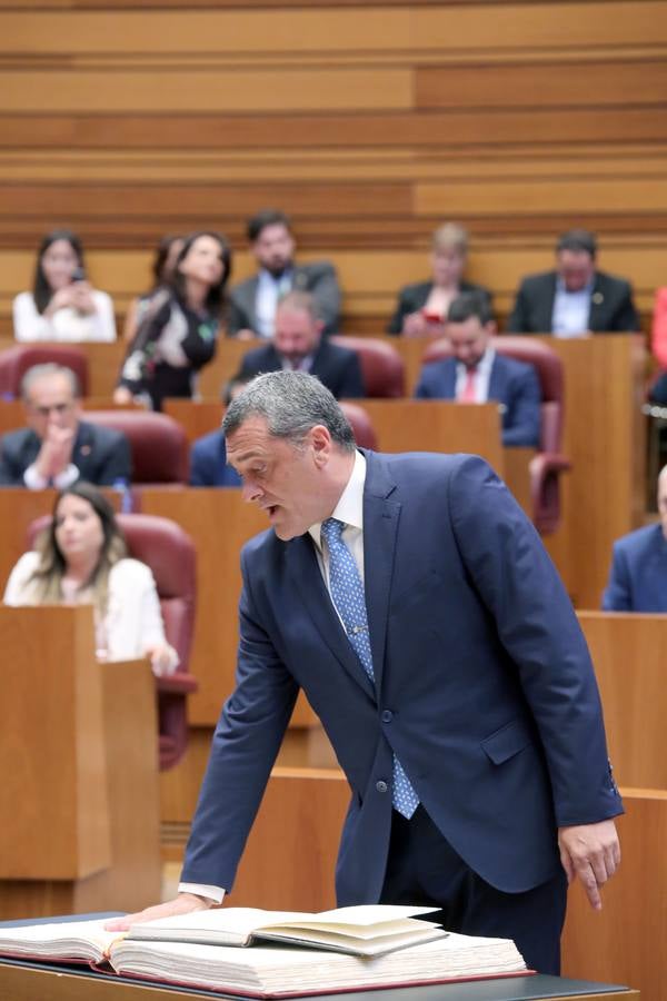 Fotos: Toma de posesión de los nuevos procuradores de las Cortes de Castilla y León