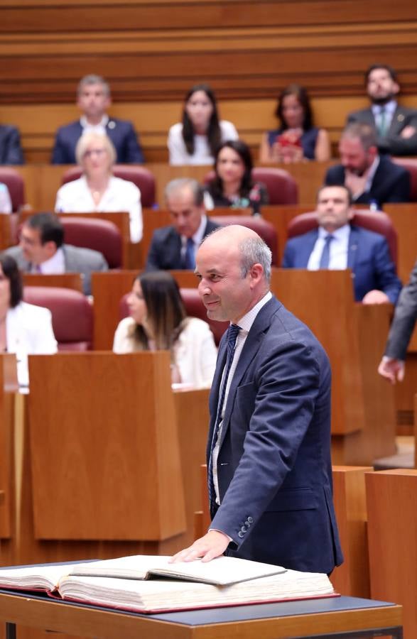 Fotos: Toma de posesión de los nuevos procuradores de las Cortes de Castilla y León