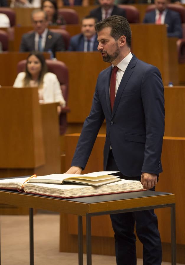 Fotos: Toma de posesión de los nuevos procuradores de las Cortes de Castilla y León