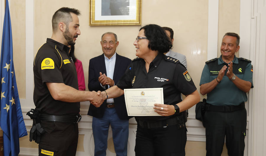 Fotos: Palencia reconoce el trabajo de los agentes de seguridad privada