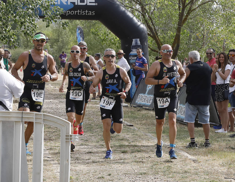 Fotos: Grijtoa inicia el circuito de triatlones