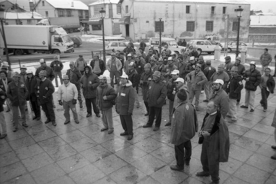 Fotos: El Espinar ha visto pasar todas las marchas reivindicativas en los últimos 30 años (1)