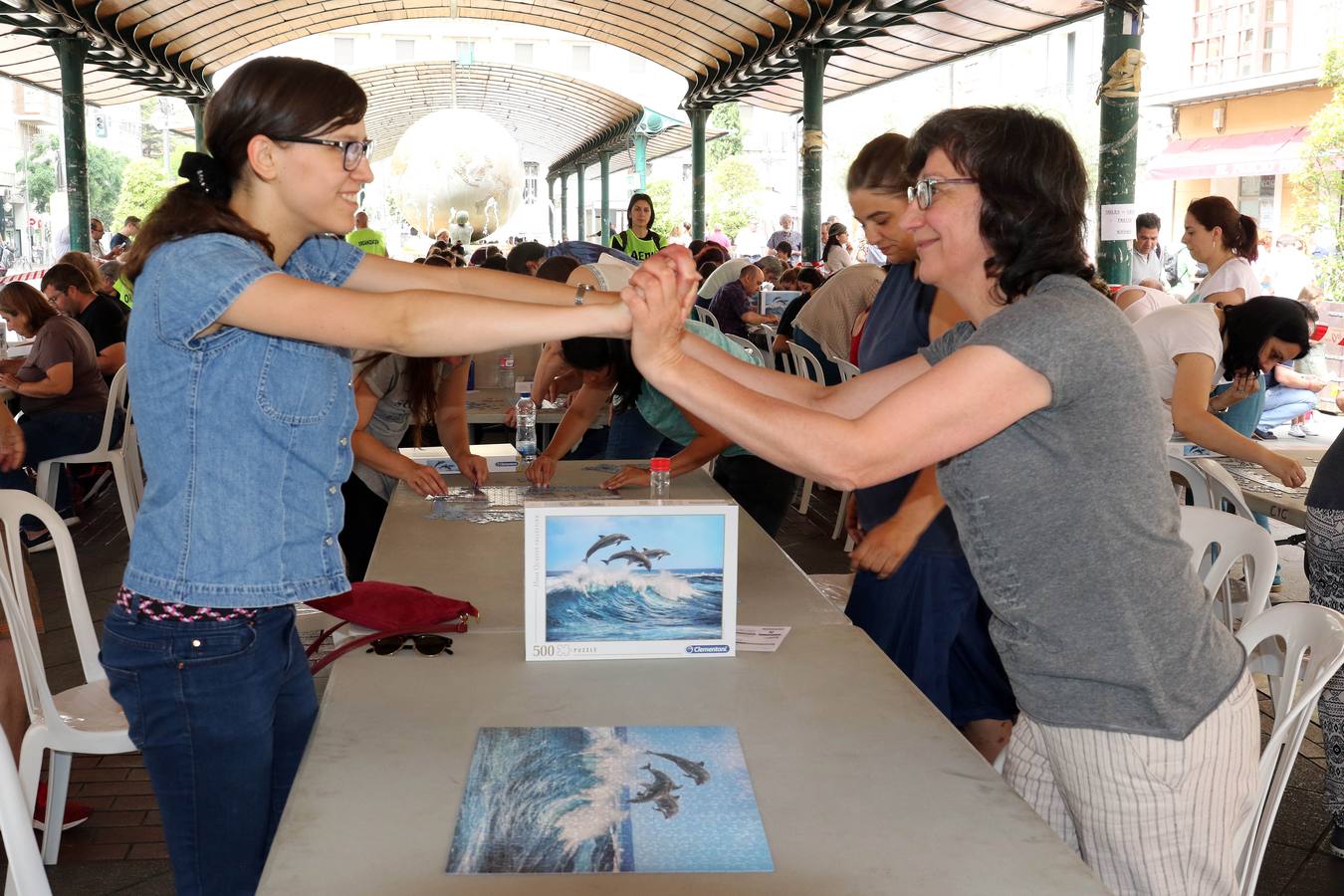 Fotos: Certamen de Puzzle en Plaza España