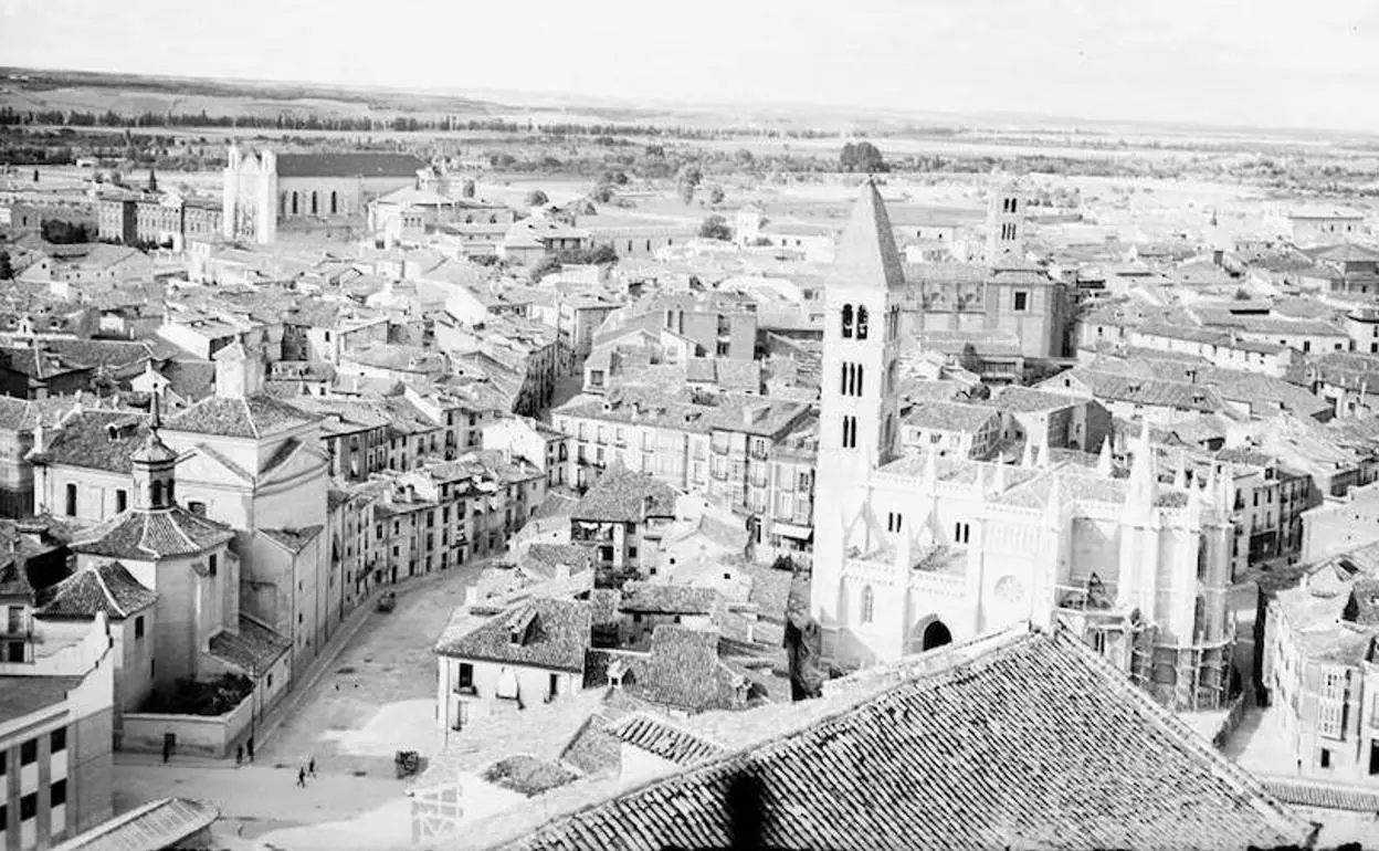 Vista áerea de Valladolid en una fotografía de Passaporte para la Casa Loty, entre 1927 y 1933. 