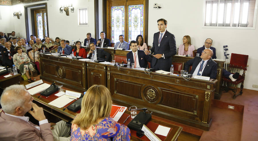 Conrado Íscar toma posesión como presidente de la Diputación de Valladolid. 