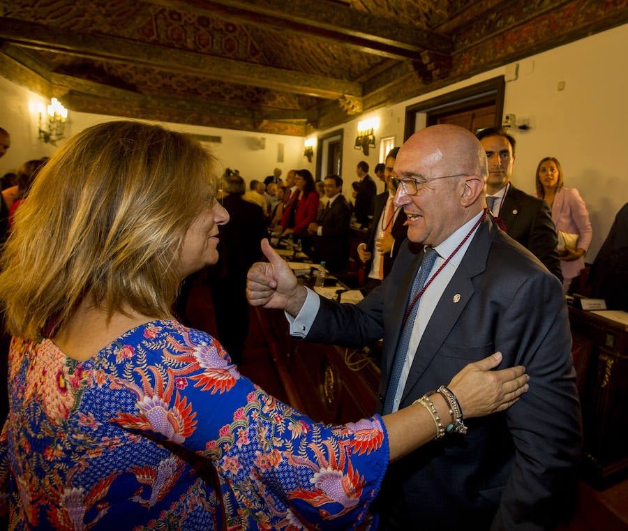 Conrado Íscar toma posesión como presidente de la Diputación de Valladolid. 