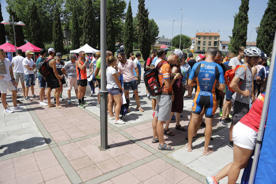 Fotos: Recogida dorsales del Campeonato de España de Triatlón en Salamanca