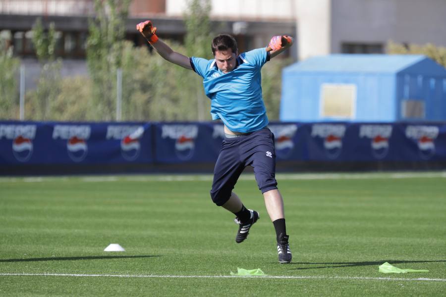 El concurso para que jóvenes jugadores intenten ganarse un hueco en el fútbol semiprofesional ha arrancado hoy en Salamanca.