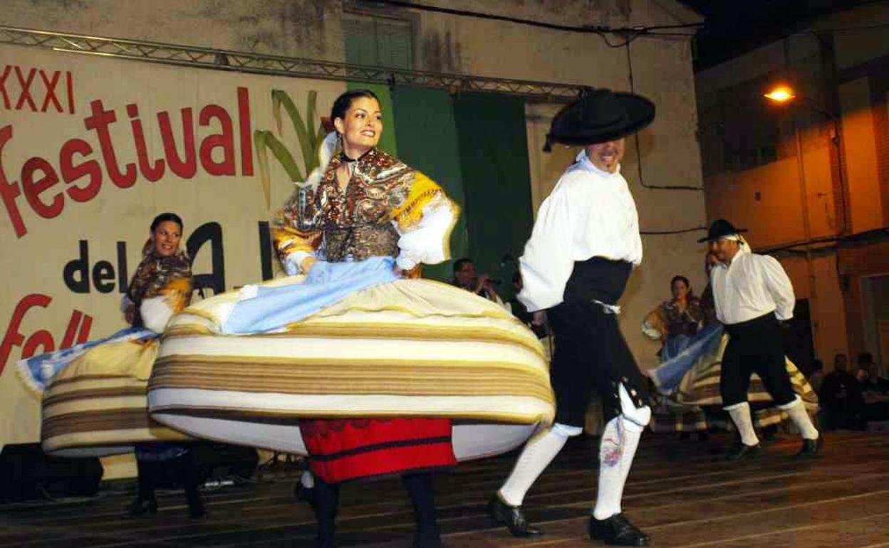 Danzantes en una edición anterior del festival. 