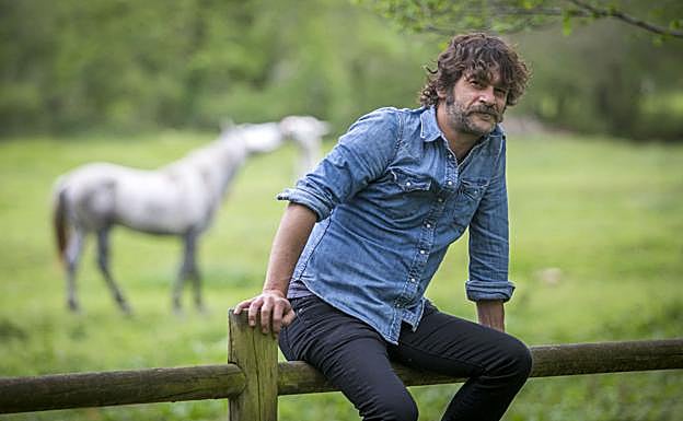 Quique González actúa mañana en el Huercasa Country Festival de Riaza, en Segovia. 