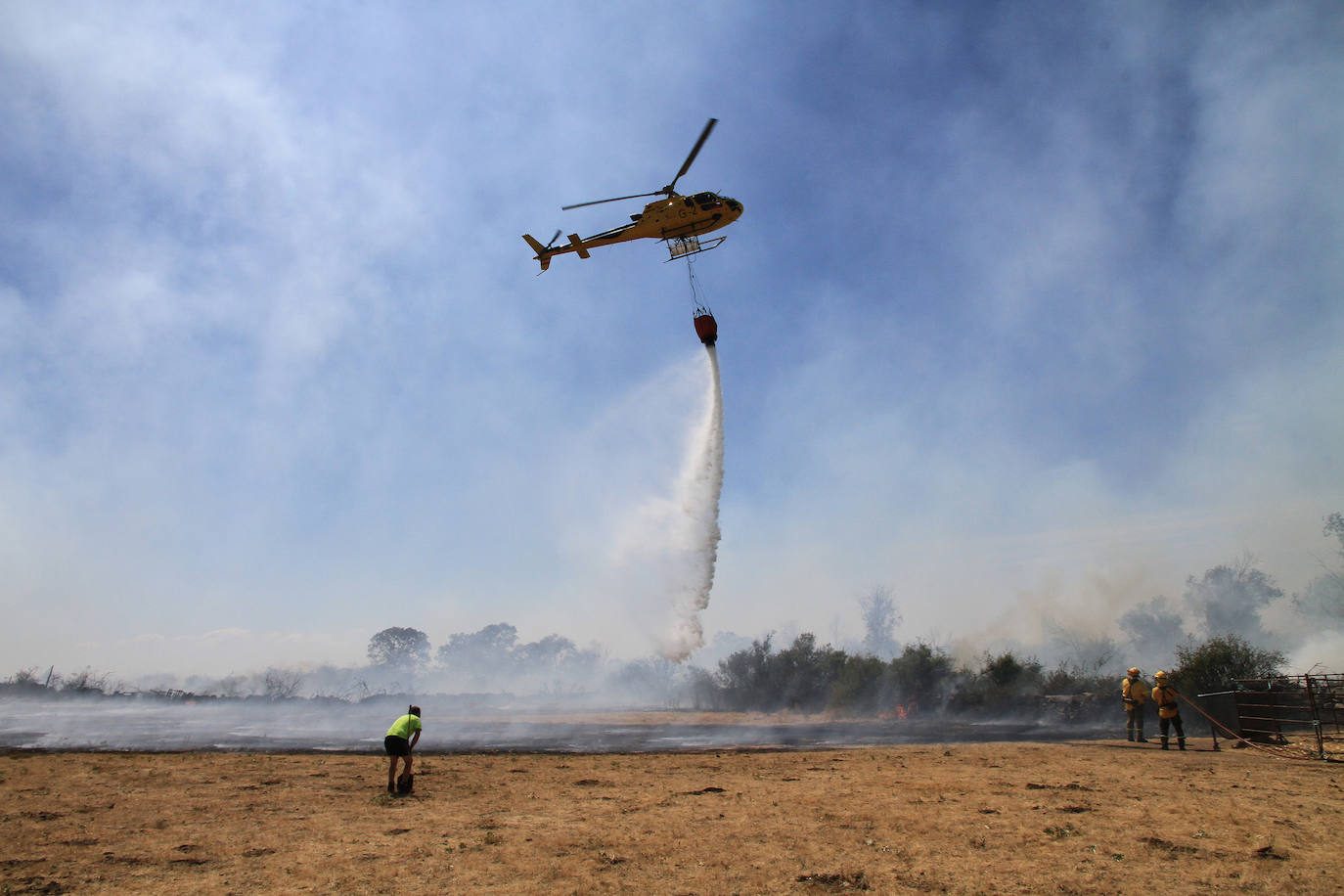 Fotos: Incendio en Trescasas (1)