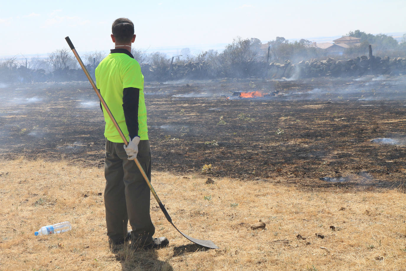 Fotos: Incendio en Trescasas (y 2)