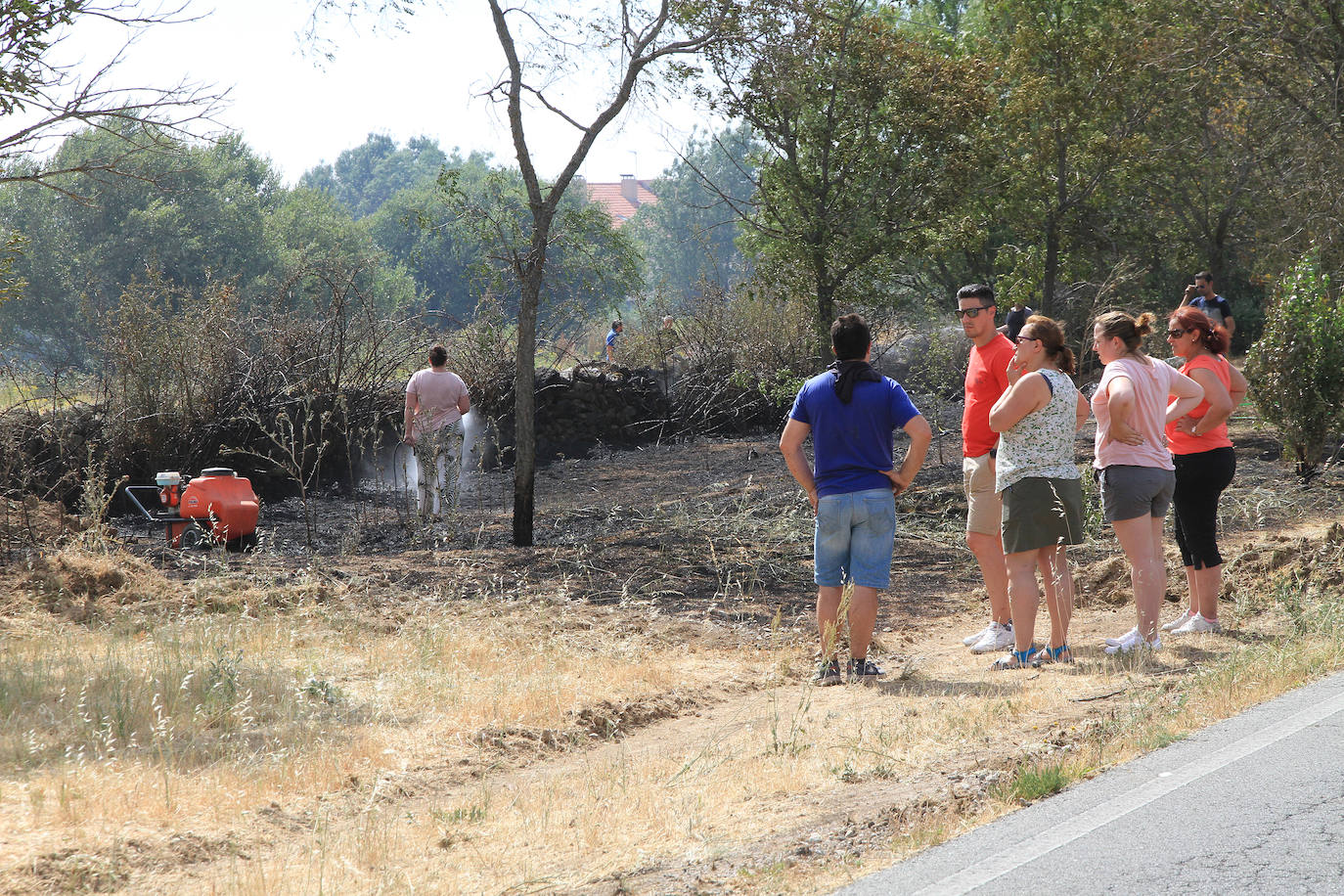 Fotos: Incendio en Trescasas (y 2)